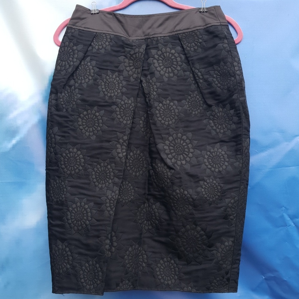 Vera Wang Tulip brocade midi skirt